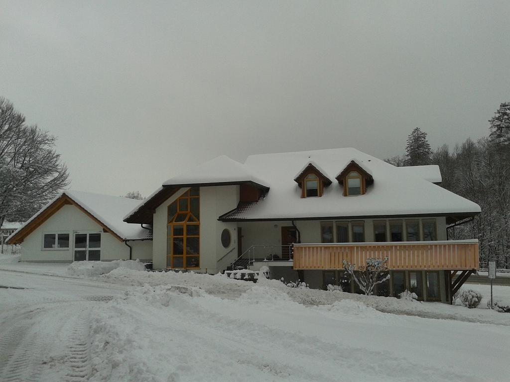 Dzt-Schwarzwaldhotel Garni Unterkirnach ภายนอก รูปภาพ